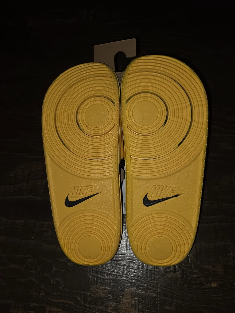 Nike MICHIGIAN WOLVERINES OFF COURT SLIDES. Size 11M. Nwt